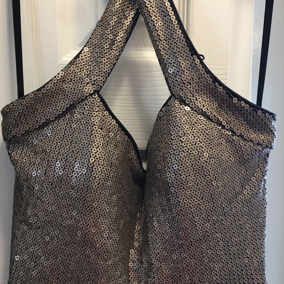 Women’s gown size 4 - Picture 3 of 5